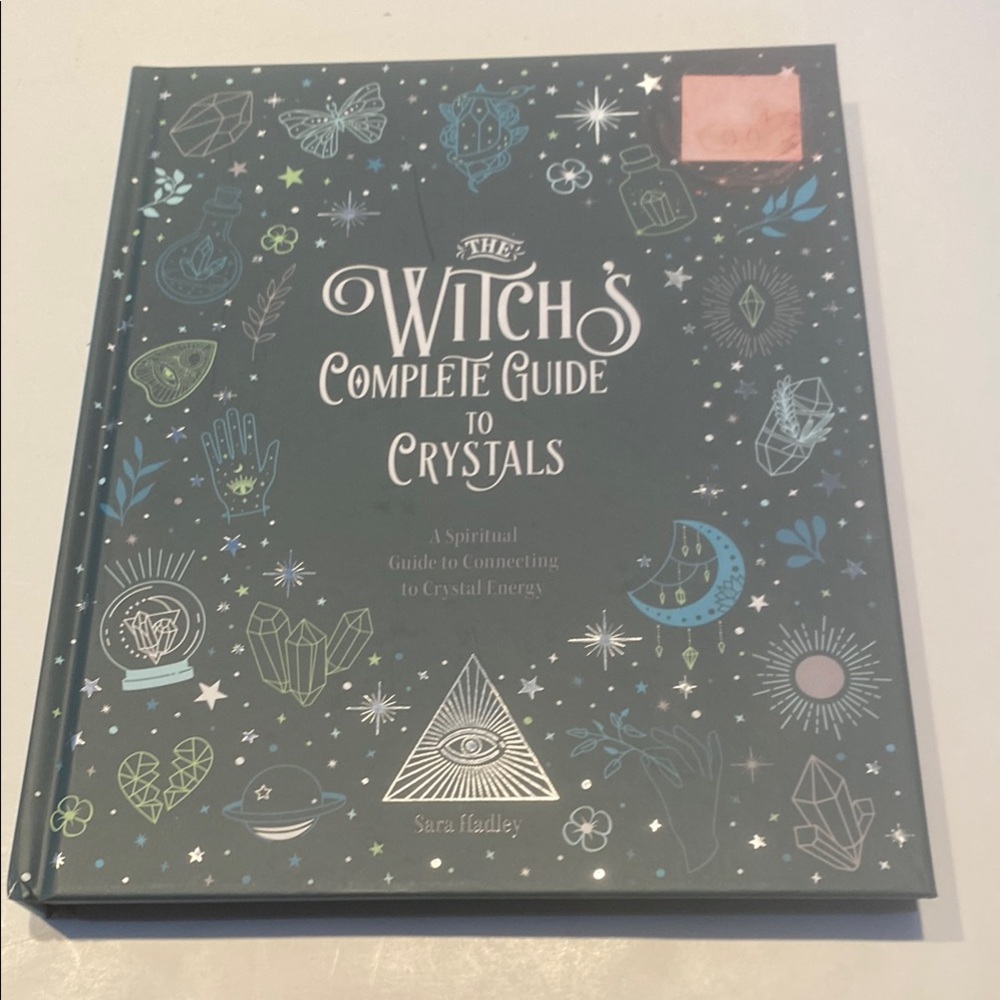 NWT “The Witch’s Complete Guide to Crystals”